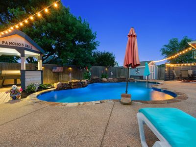 938 Micah Rd, Burleson, TX, 76028