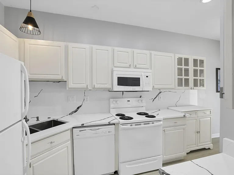 2573 Rustling Oak Blvd — Photo 14