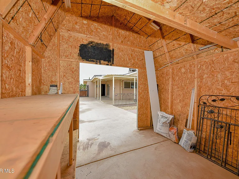 10348 Darin Rd — Photo 51