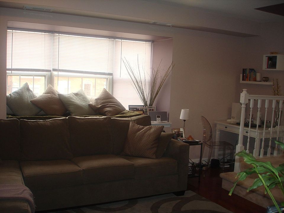 office nook off living room