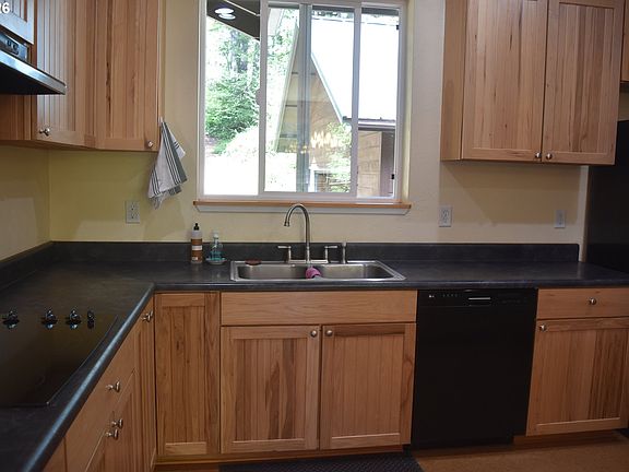 5th image of 25811 Siuslaw River Rd
