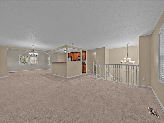3rd image of 113 Seminole Dr