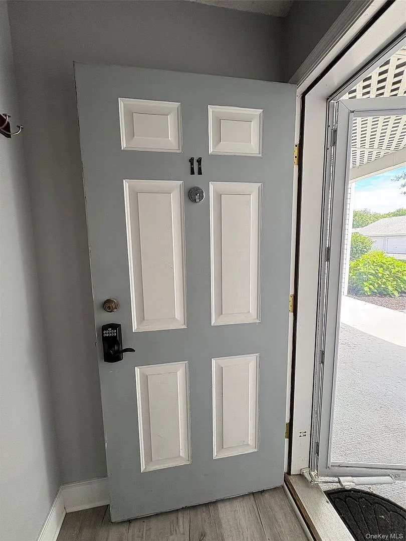 1 bed, 1.0 bath, 782 sqft, $2,300 — Photo 2