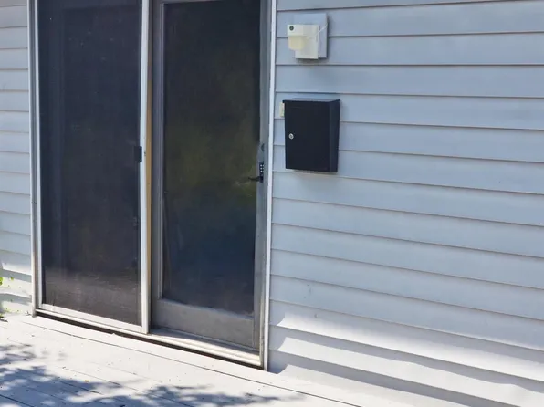 311 E Railroad St, Wayland, IA 52654