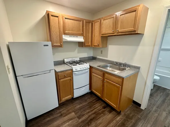 62-64 Merrimack Street, 62-64 Merrimack St #64-08, Manchester, NH 03101