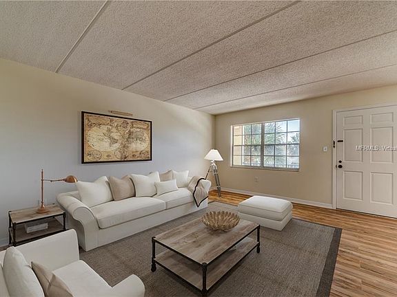 3rd image of 11720 Park Blvd APT 303