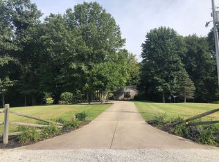 20029 Loop Rd, Batesville, IN 47006