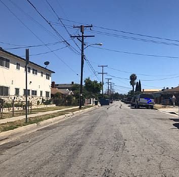 Exterior Neighborhood (street photo)