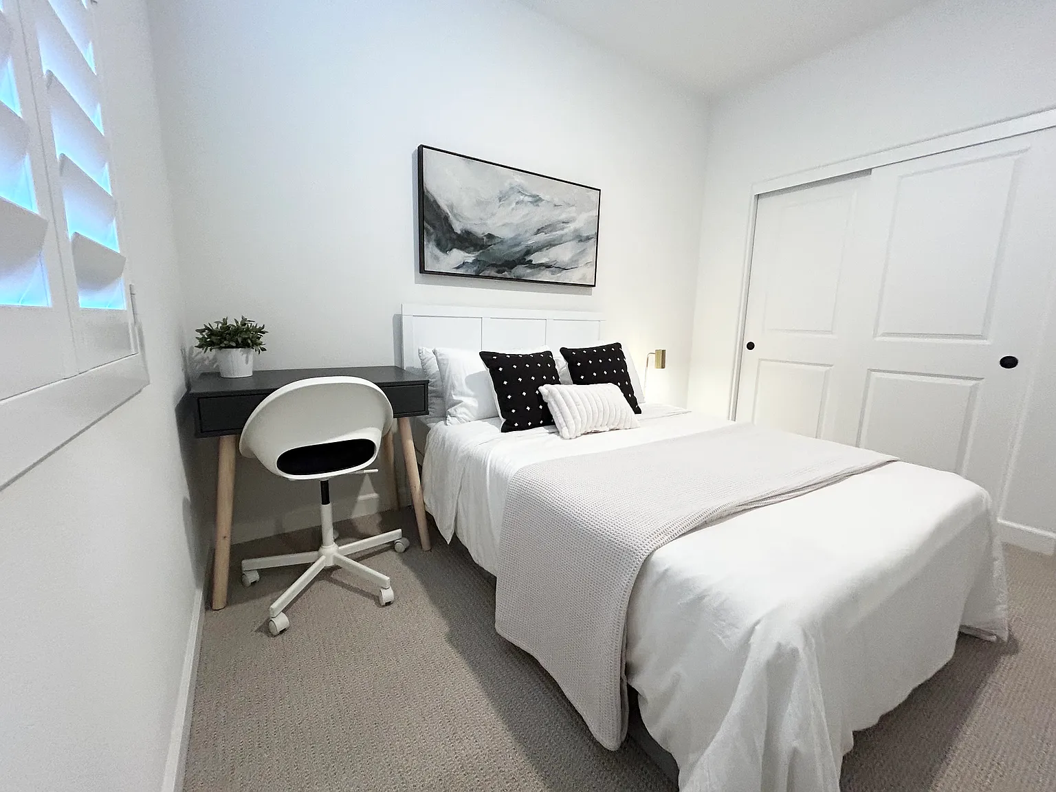 3 bed, 2.5 bath, 1315 sqft, $1,800 — Photo 2