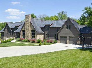 8725 Old Indian Hill Rd, Cincinnati, OH 45243