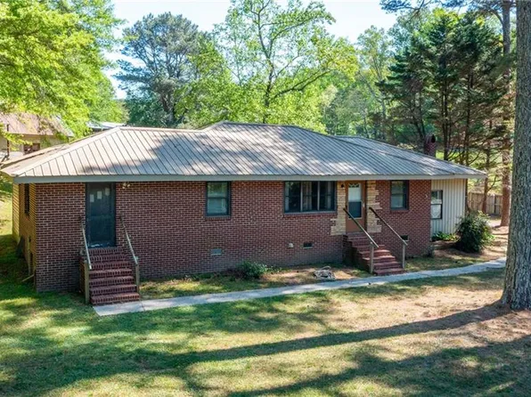 153 Dawson Forest Rd E, Dawsonville, GA 30534