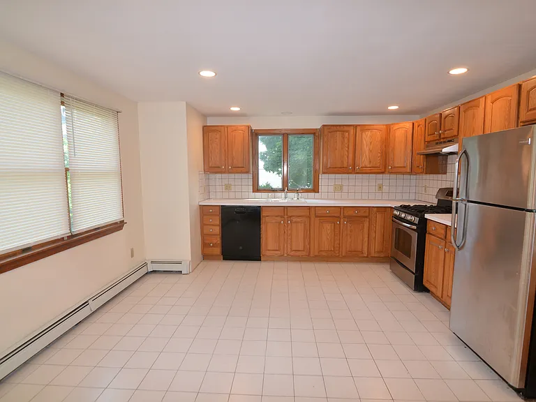 146 Huckins Ave #1 — Photo 1