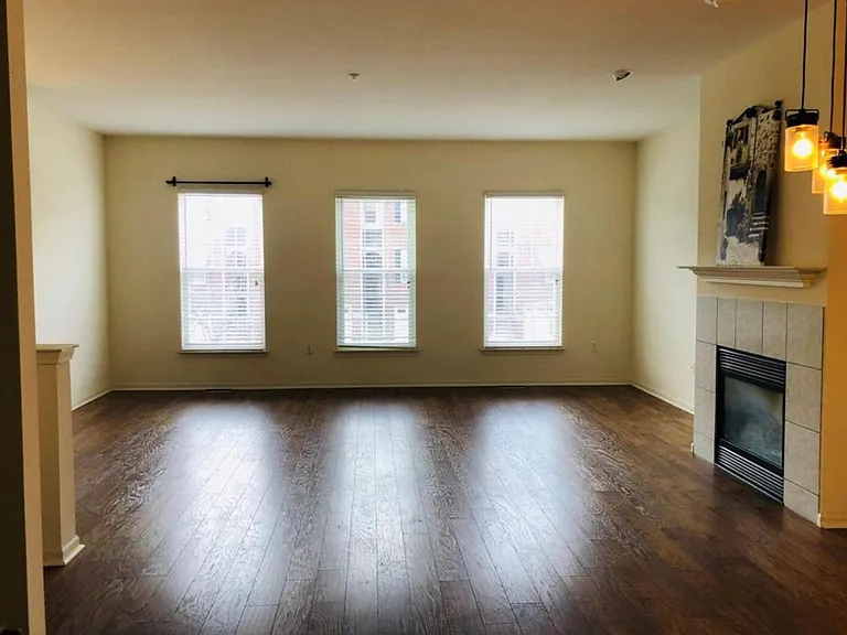 701 Cherry Orchard Rd — Photo 4