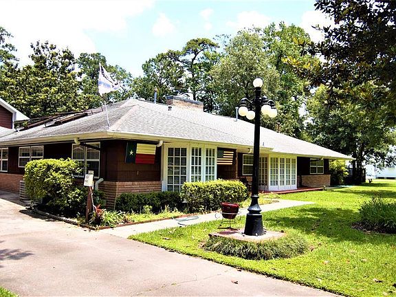 2nd image of 802 Pinemont Dr