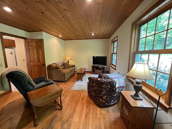 5th image of 264 Upper Baird Rd