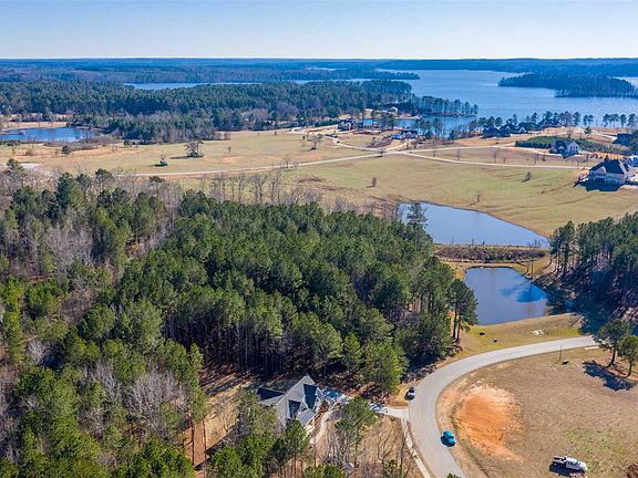 5th image of 2030 Clearwater Dr