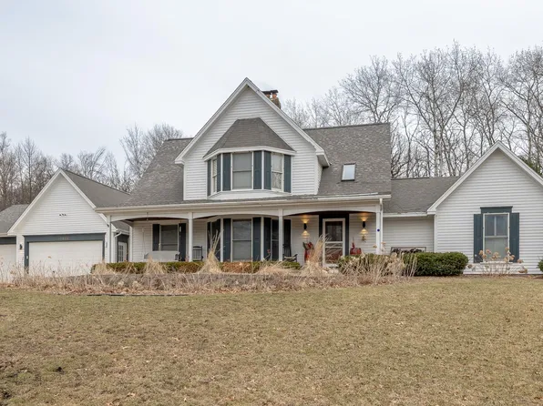 13488 Georgia Ct, Apple Valley, MN 55124