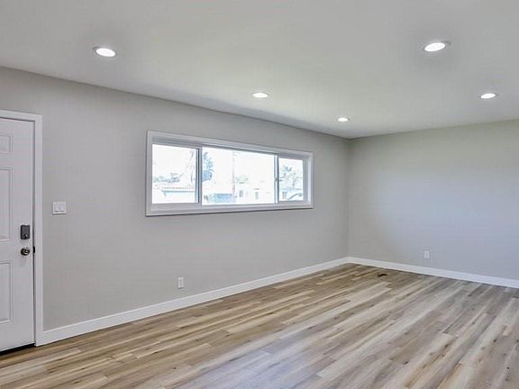 3rd image of 1451 W 95th St