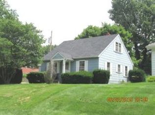 1308 Santa Fe Trl, Boonville, MO 65233