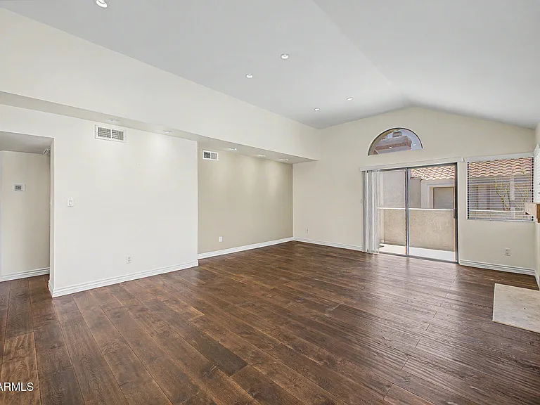 10115 E Mountain View Rd #2047 — Photo 4