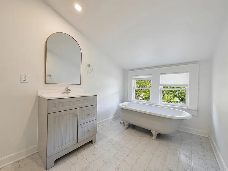 264 N McNeil St — Photo 24