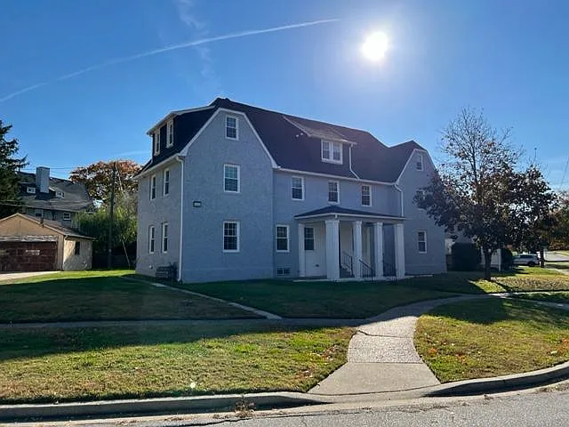 2 Friendship Cir — Photo 1