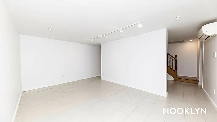 Rented by Nooklyn NYC LLC | media 10