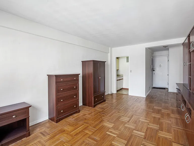 288 Lexington Ave #8C — Photo 2