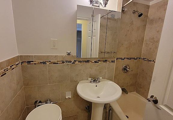 5th image of 8131 Baxter Ave APT 6E