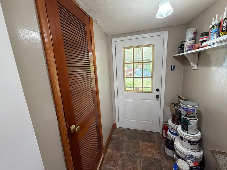 428 Lucas Creek Rd — Photo 34