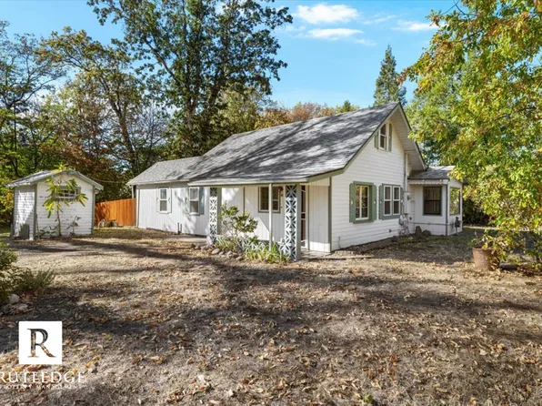 60 Braughton Way, Shady Cove, OR 97539