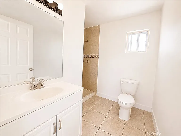 1180 Langley Way — Photo 24