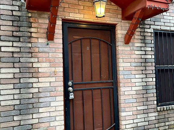 2nd image of 750 Sonesta Dr APT B
