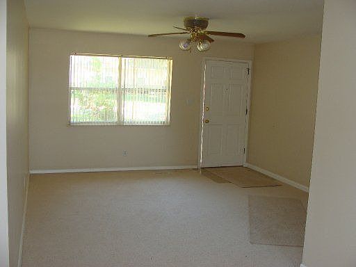 3rd image of 4938 Kingman Dr