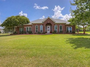 10 Heritage Oak Dr, Huntsville, TX 77320