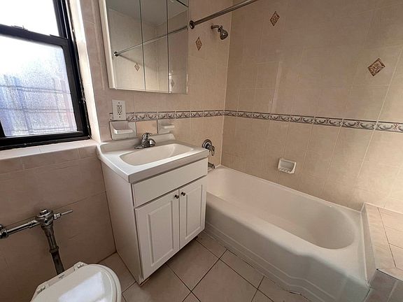 4th image of 14340 41st Ave APT 1D