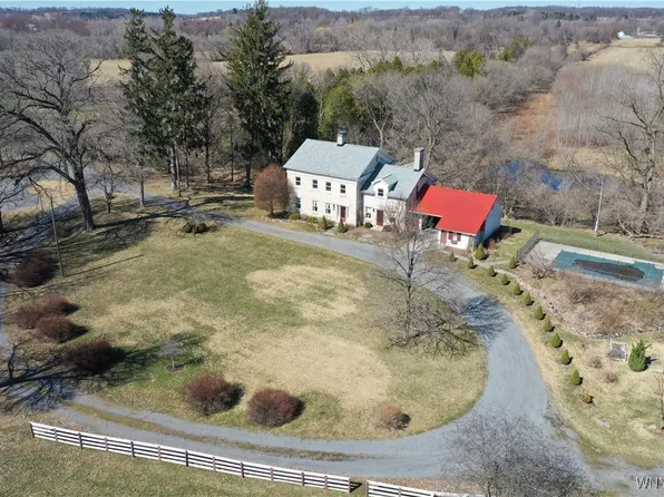 256 Guthrie Rd, Mumford, NY 14511