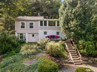 1 Algonquin Trail, Newtown, CT 06482