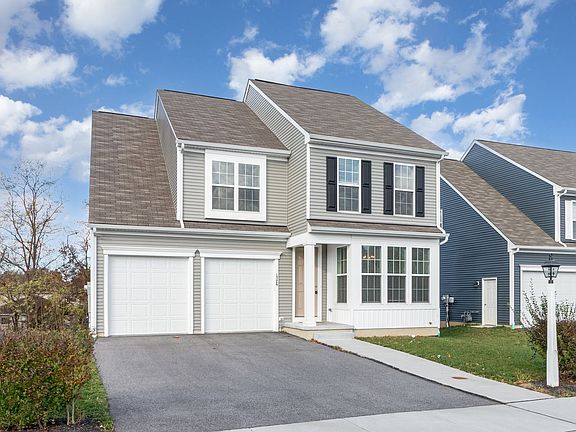 2nd image of 1726 Bradley Dr