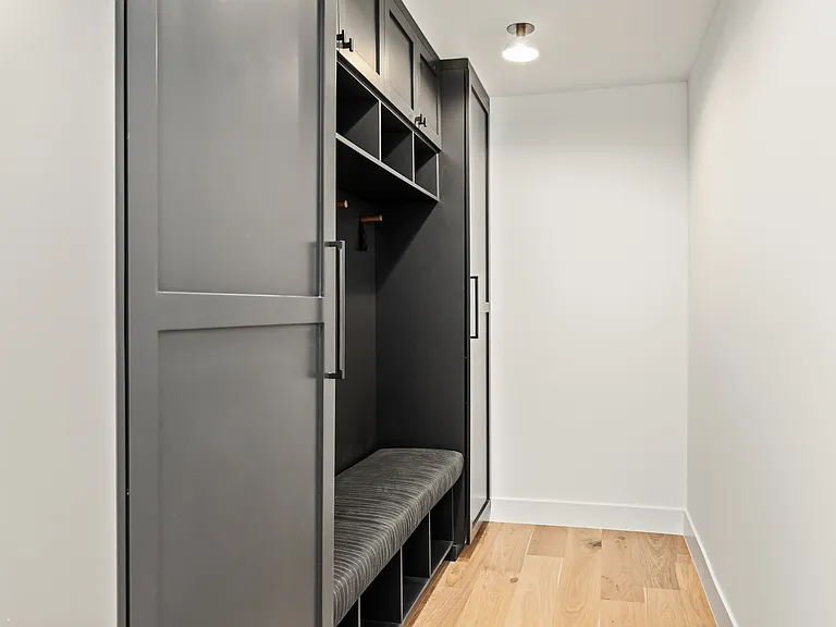 738 San Lorenzo St — Photo 49