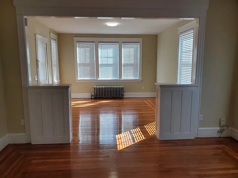 55-57 Higgins Ave #57 — Photo 16