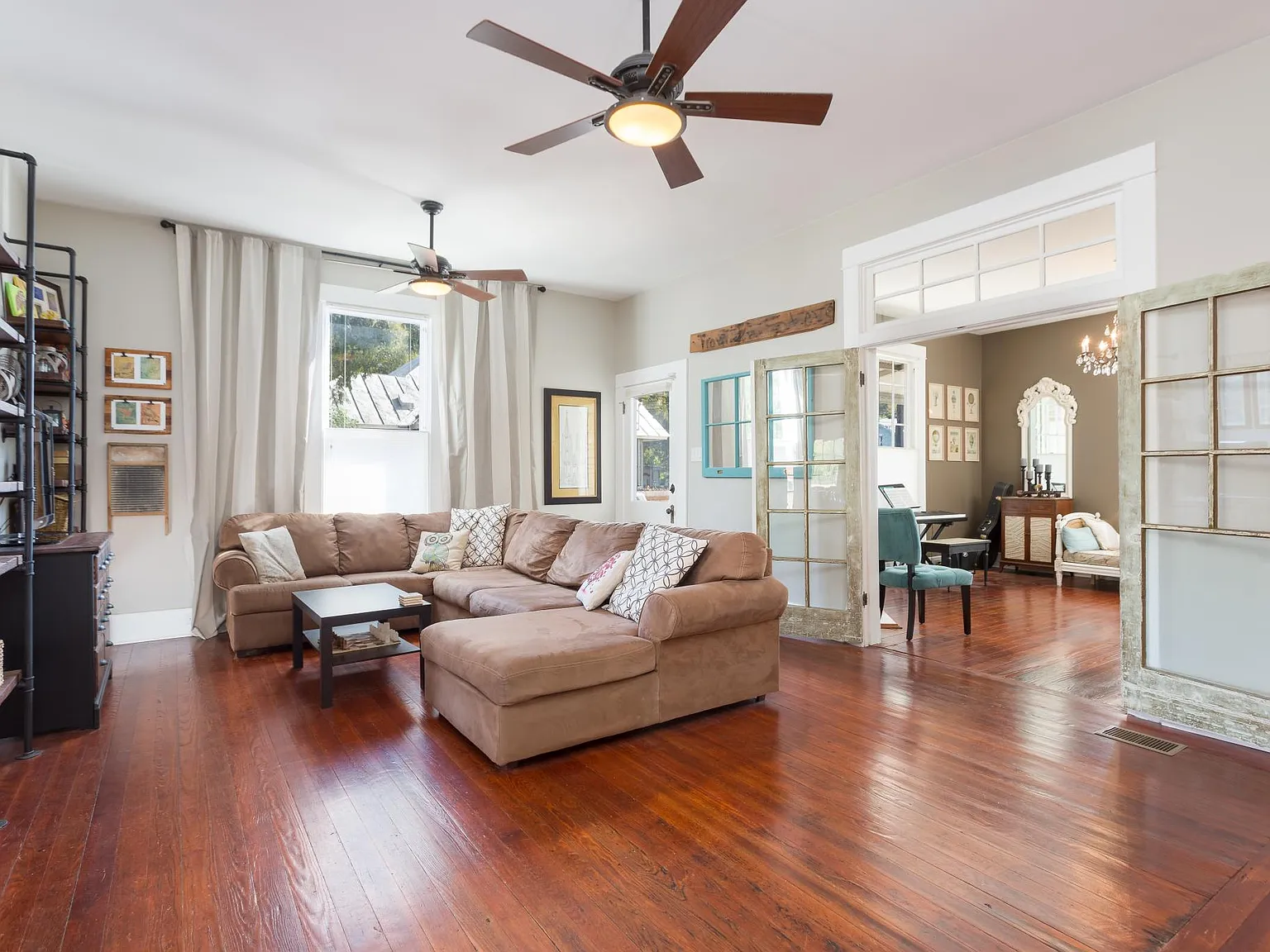 4 bed, 3.5 bath, 2700 sqft, $2,880 — Photo 4