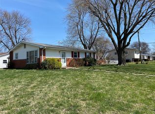 201 Elvira Dr, Fairview Heights, IL 62208