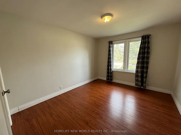 69 Rockport Cres #MAIN — Photo 4