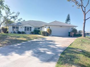 1254 NW 37th Pl, Cape Coral, FL 33993