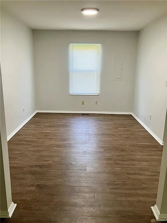 4 bed, 2.5 bath, 2226 sqft, $2,200 — Photo 3