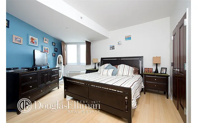 Sold by Douglas Elliman | media 12