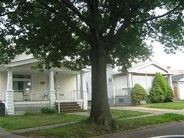 3701 E 108th St photo 1