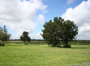 345 Caffey Rd, Marion, TX 78124