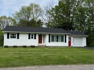 30 Sunset Ln, Springville, NY 14141